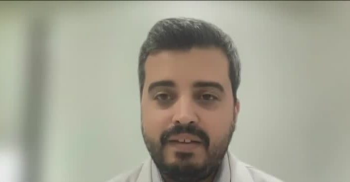 Dr. Martín Dib: 