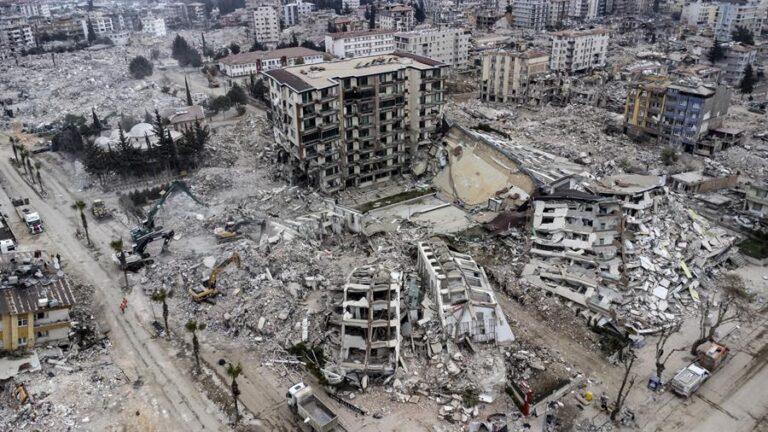 Nuevo sismo en Turquía dejó un muerto y 69 personas heridas