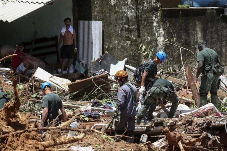 Brasil: Sube a 46 el número de muertos por las lluvias torrenciales en São Paulo
