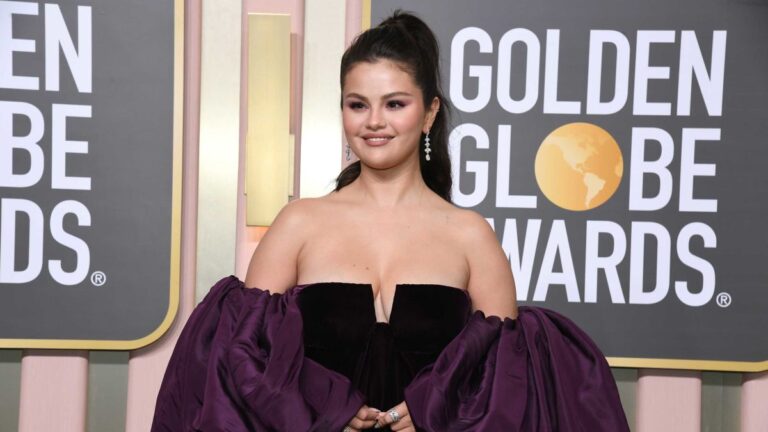 Selena Gomez responde a los comentarios sobre sus manos temblorosas