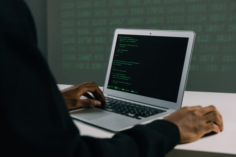 Richard Borquez y la ciberseguridad: 