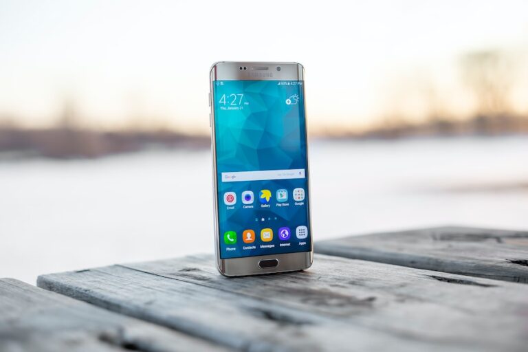Samsung quiere que para 2050 todo el plástico de sus teléfonos sea reciclado