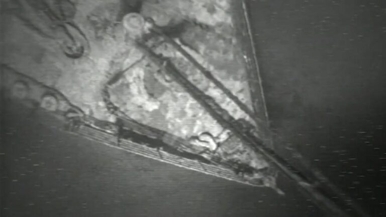 Revelan imágenes inéditas de los restos del Titanic por los 25 años de la película: La proa se ve casi intacta