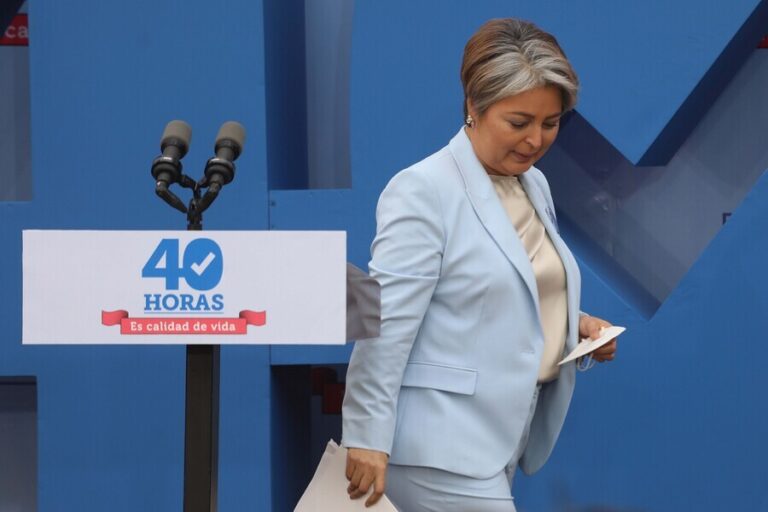 Proyecto de 40 horas es aprobado en la Comisión de Hacienda y pasa a votación en la Sala del Senado