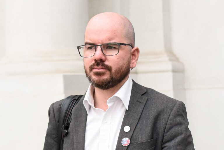 Jackson y restitución de tierras a comunidades mapuche: 