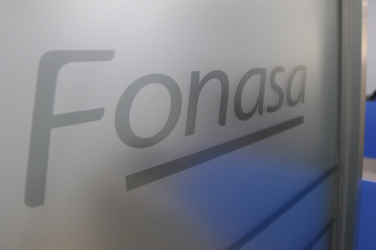 Fonasa alerta sobre concurso falso en el que se ofrecen $500 mil: 