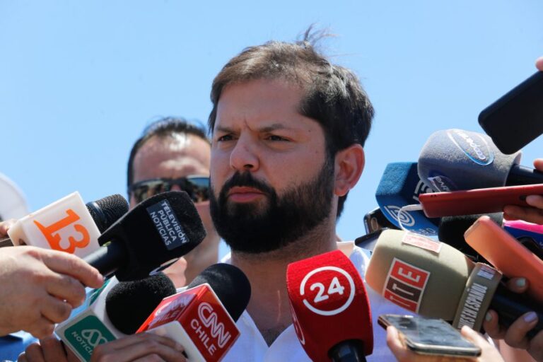 Boric llama a la unidad política tras muerte de carabinera: “La pelea no es contra el Gobierno, es contra los delincuentes”