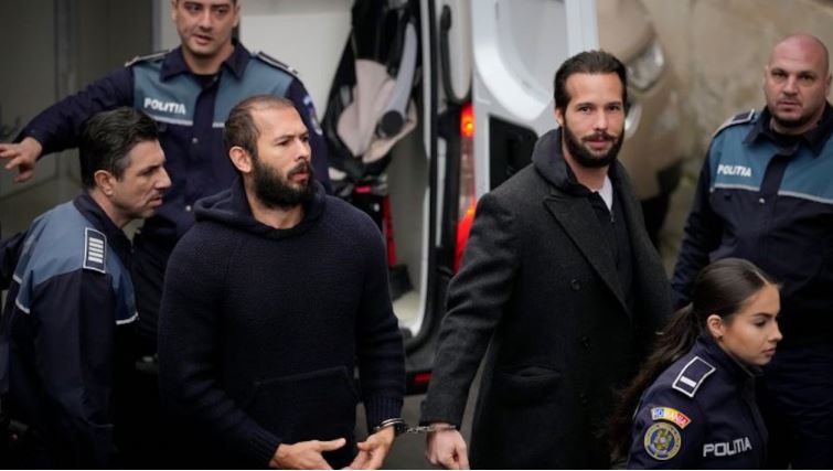 Investigación por trata de personas: Decretan arresto domiciliario para Andrew Tate y su hermano en Rumania