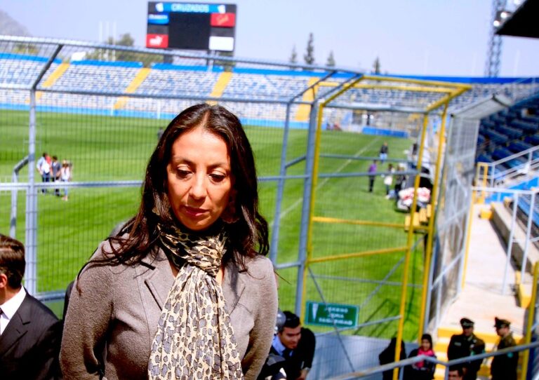 Presidente de Azul Azul denuncia que Cecilia Pérez habría recibido un 