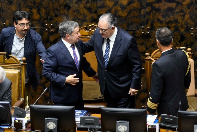Nueva mesa directiva del Senado: Juan Antonio Coloma asume como presidente y Francisco Huenchumilla como vicepresidente