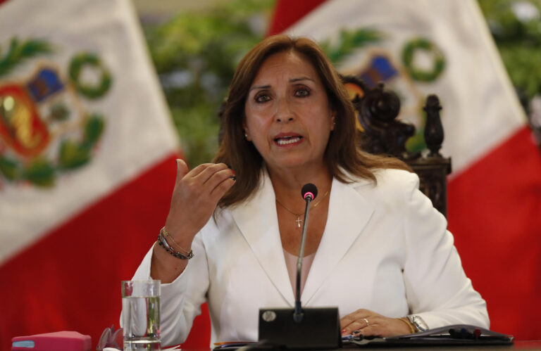 Perú: Presidenta Dina Boluarte es investigada por presunto financiamiento ilegal y organización criminal