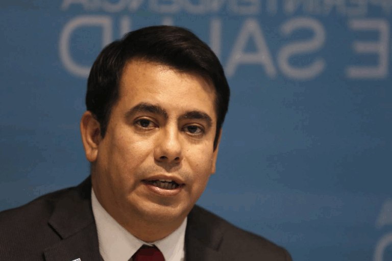 Patricio Fernández por tope de alza para los planes de las Isapres: 