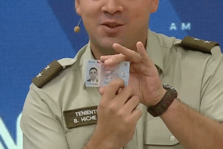Teniente de Carabineros enseña a cómo identificar una cédula falsificada