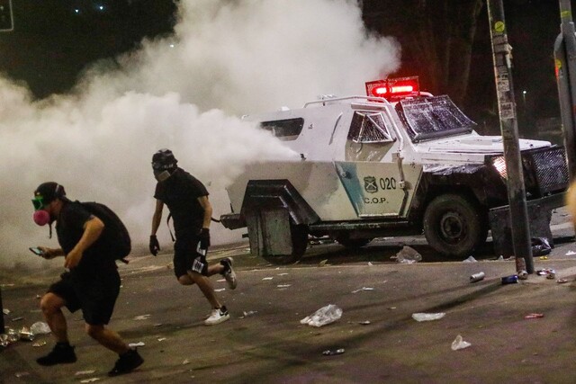 Madre de preso del estallido asegura que presidente Boric rechazó indultarlo por 