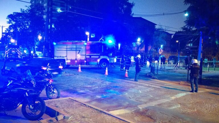 Menor de dos años murió tras ser atropellado cuando cruzaba paso peatonal entre Ñuñoa y Macul