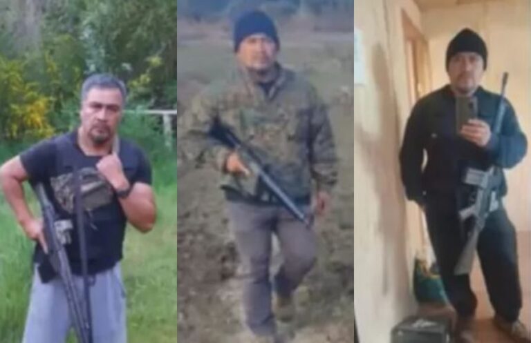 Héctor Llaitul posando con armas y chaleco antibalas fueron parte de las imágenes expuestas durante juicio en su contra