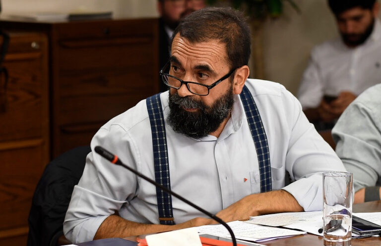 Estallido social: Investigación revela vínculos de Hugo Gutiérrez con primera línea de Iquique cuando era diputado