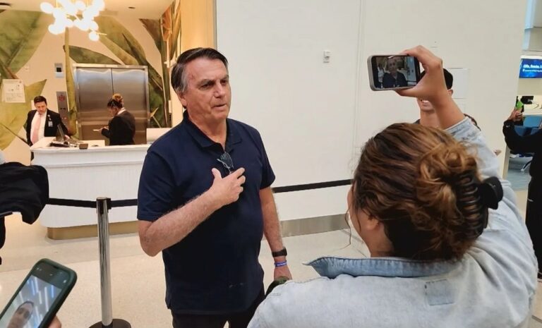 Jair Bolsonaro llegó a Brasil después de 3 meses en Estados Unidos: “No lideraré ninguna oposición”