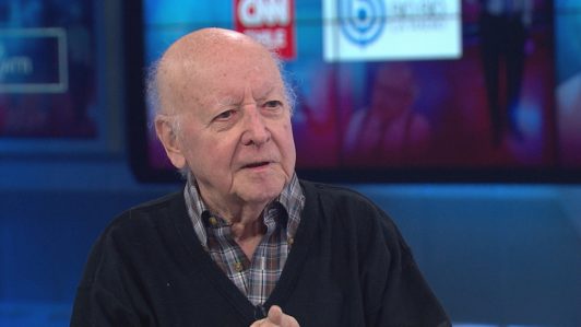 Declaran duelo oficial para este lunes y martes por la muerte de Jorge Edwards