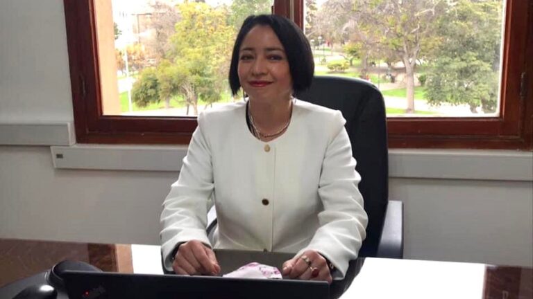 Anuncian querella contra gobernadora de Coquimbo por viajes a Egipto, México y Argentina sin rendición de cuentas