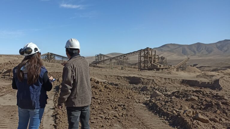 Superintendencia de Medio Ambiente inicia proceso sancionatorio por parque eólico y minera en Atacama