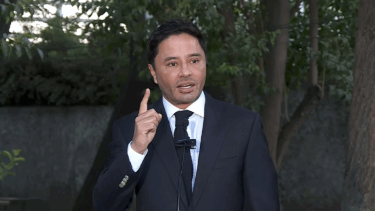 Columna de Álvaro Vergara: Carter y su retroexcavadora