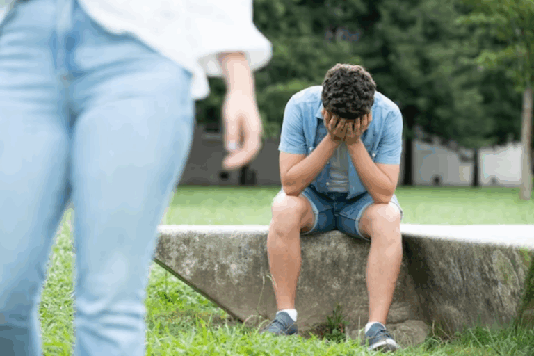 Nueva Zelandia: Campaña busca ayudar a jóvenes tras rupturas amorosas para prevenir suicidios y violencia