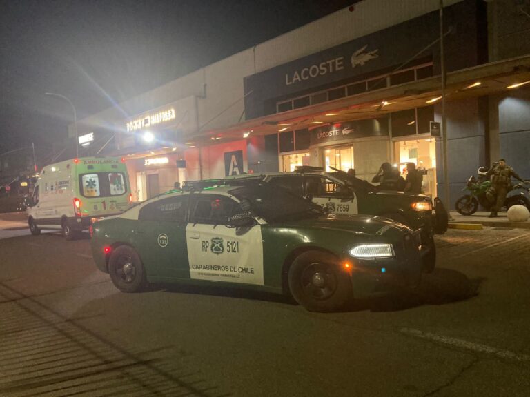 Tres operarios heridos: Sujetos realizaron millonario robo en un outlet de Quilicura