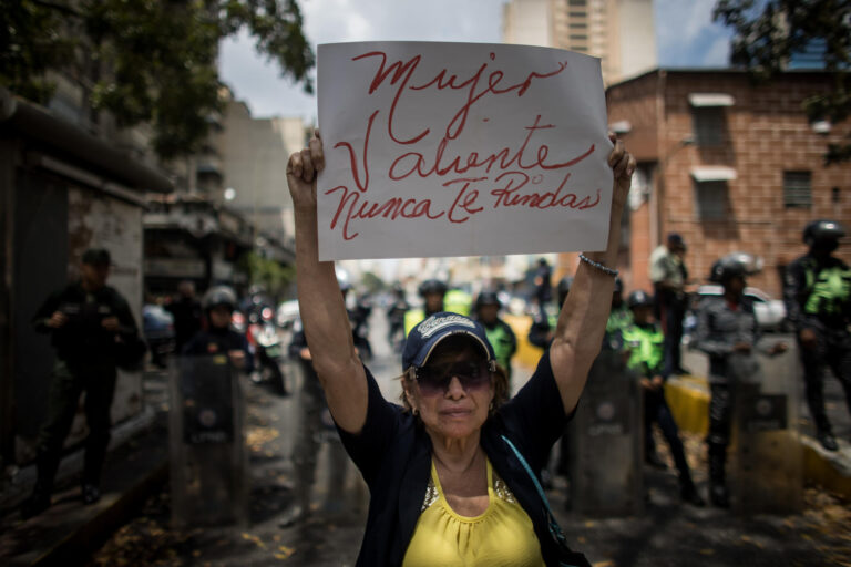 8M: Mujeres venezolanas exigieron el cumplimiento de sus derechos laborales