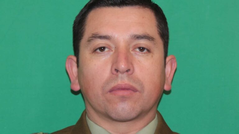 15 años de servicio y padre de dos hijas: Cabo Alex Salazar, el carabinero que murió tras ser atropellado en Concepción