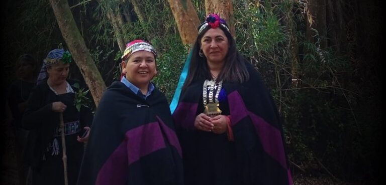 Chile celebra el primer matrimonio mapuche entre personas del mismo sexo