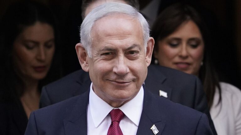 Primer ministro israelí frena polémica reforma: 