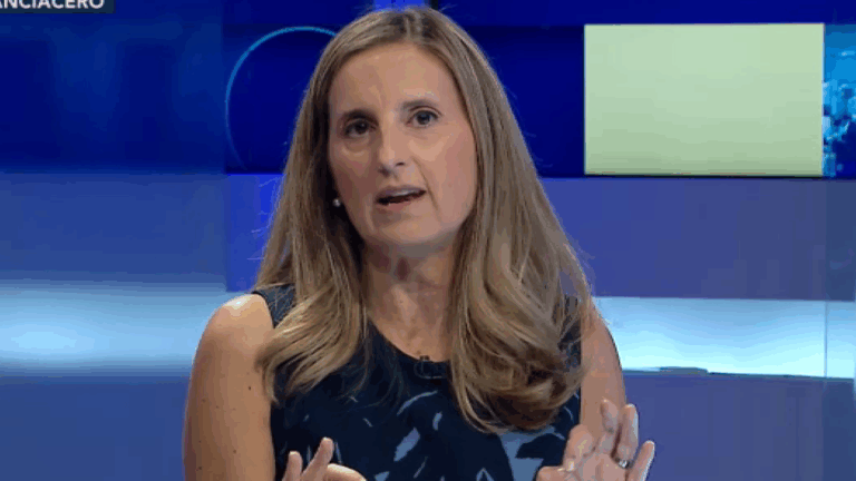 Paula Escobar por 40 horas: 