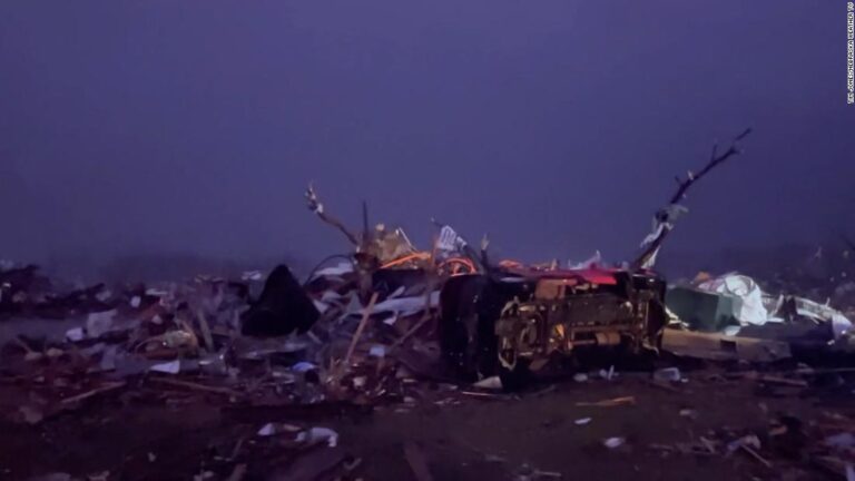 Al menos 23 muertos luego que un tornado arrasara el oeste de Mississippi