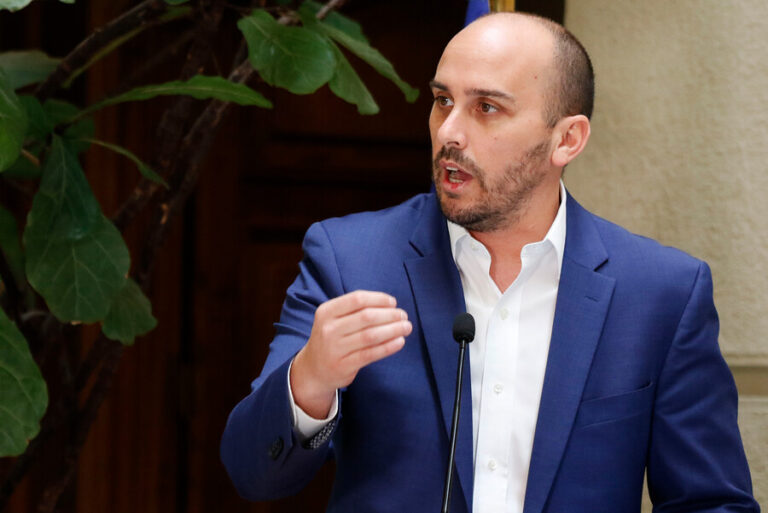 Longton por emplazamientos del presidente Boric durante la Enade: 