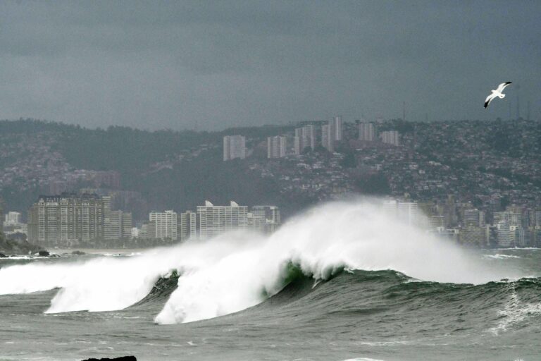 Armada reiteró que marejadas se extenderán hasta este sábado 29 de abril