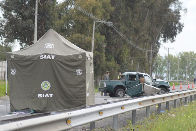 Volcamiento en Ruta 5 provoca la muerte de cinco personas: Hay dos heridos de gravedad