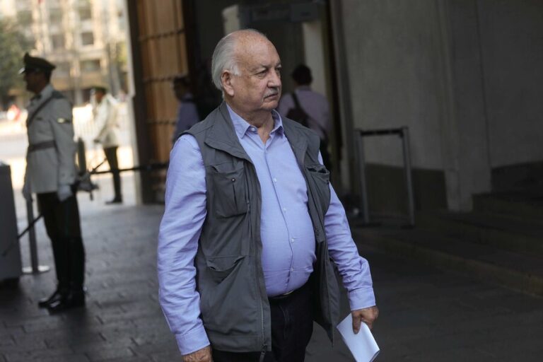 Teillier en defensa de Hassler tras fallida compra de la exclínica Sierra Bella: 