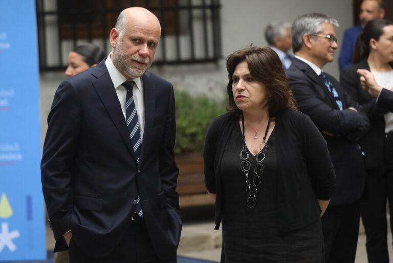 Pdte. Boric acepta la renuncia de ministra Uriarte: Álvaro Elizalde asumirá el cargo en Segpres