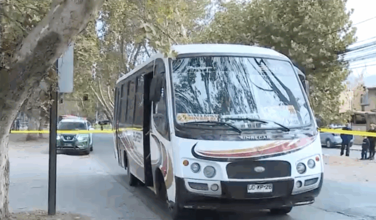 Presunto autor de asesinato al interior de un bus en Peñaflor se entregó a Carabineros