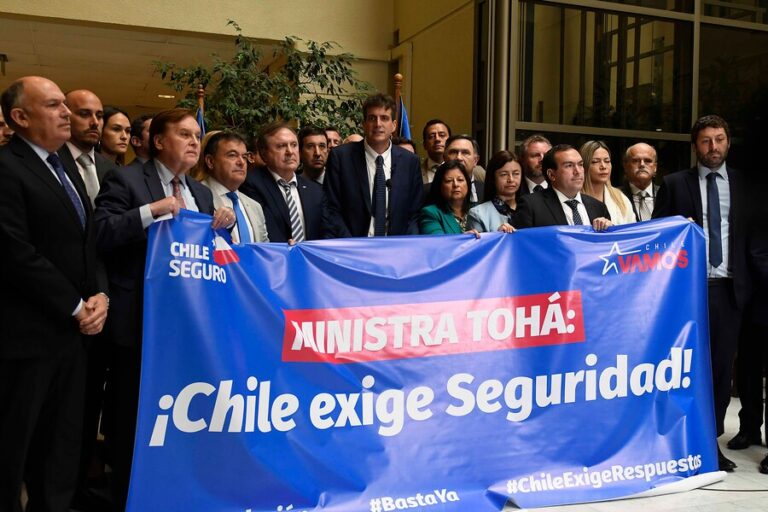 Soto por interpelación a Tohá: “Tiene un fin electoral; el cartel que utiliza Chile Vamos tiene su eslogan de campaña”