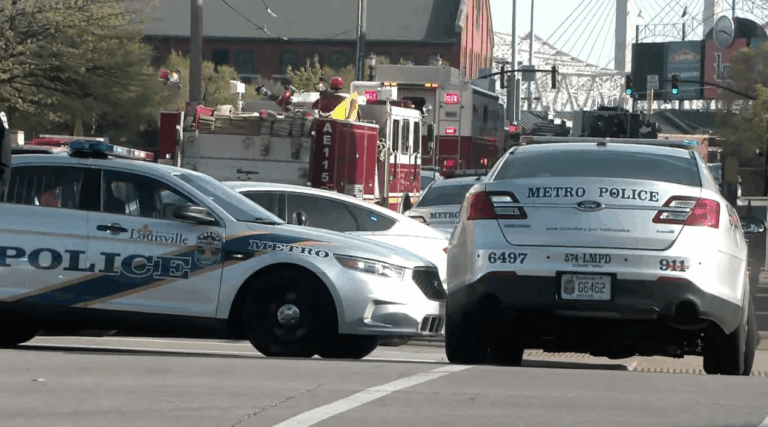 Al menos 5 personas murieron tras tiroteo en Louisville: El atacante falleció