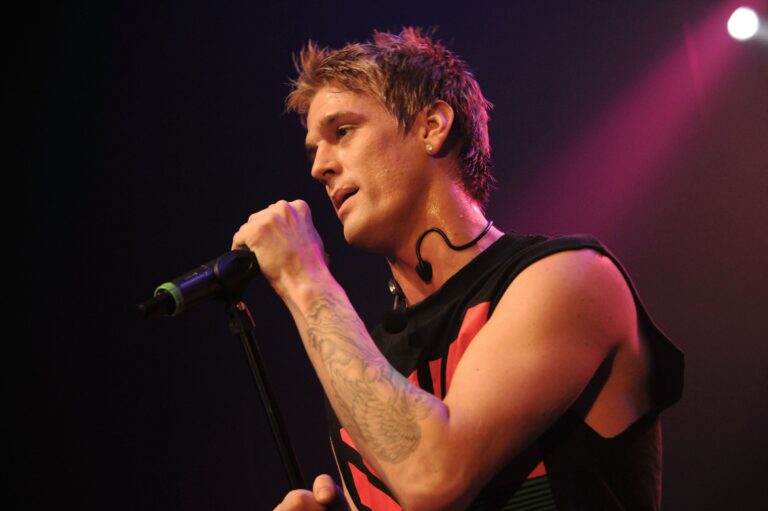 Autopsia de Aaron Carter determinó consumo de fármacos e inhalación de gas