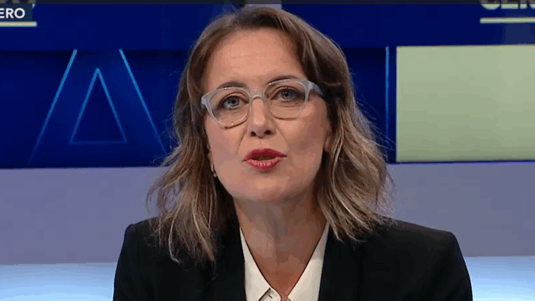 Urrejola por nueva Constitución: 