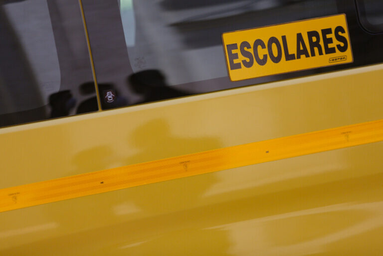 Delegado (s) del Biobío tras ataque a furgón escolar en Cañete: 