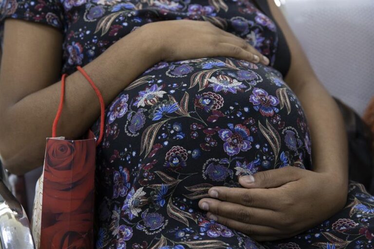Gestación subrogada: ¿Qué dice la legislación chilena?