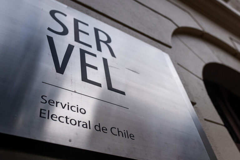 Servel denunció el no pago de $142 millones por parte del Partido Comunes