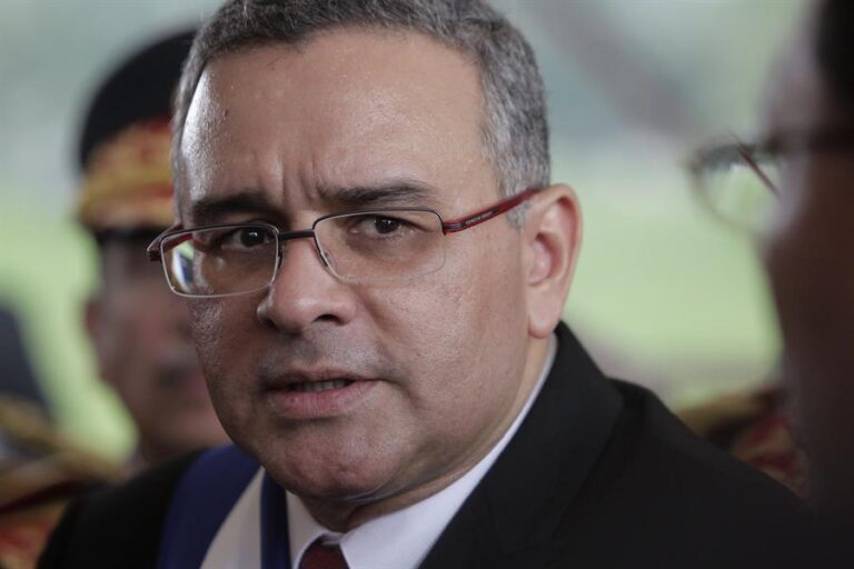Expresidente de El Salvador es condenado a 14 años de cárcel por polémica tregua con Mara Salvatrucha