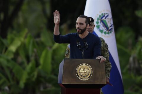 Tras asesinato de un policía: Nayib Bukele asegura que va 