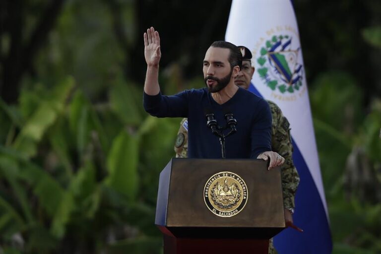 Tras asesinato de un policía: Nayib Bukele asegura que va 